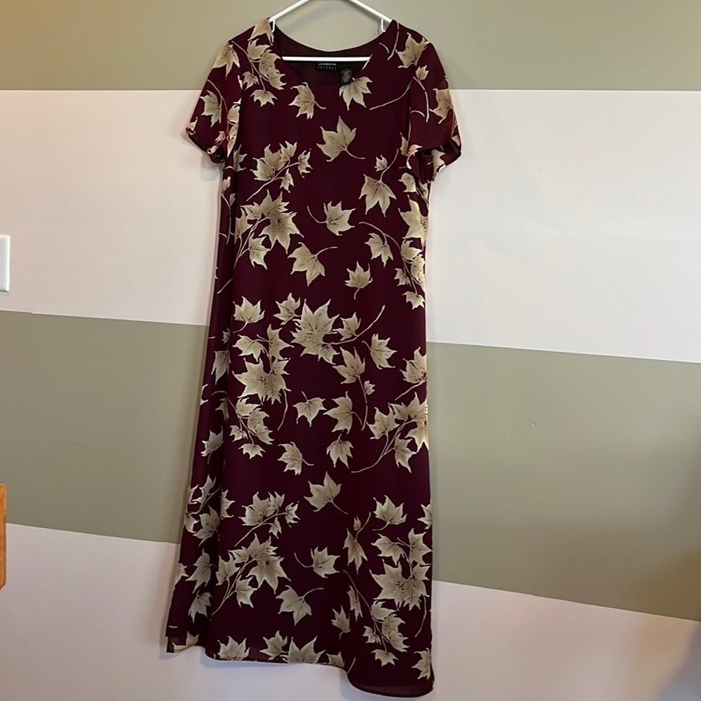 Liz Claiborne Floral Dress Burgundy